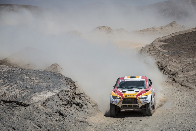 Heftige dag voor het Riwald Dakar Team: "Haalde zelfs Carlos Sainz in!"